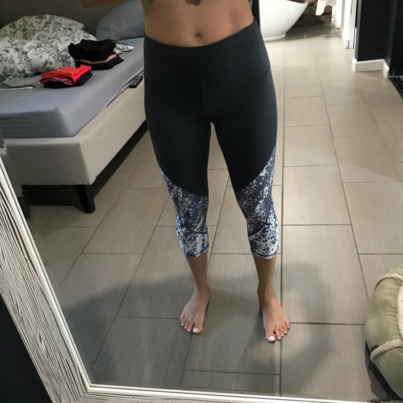 Fabletics legging - Picture 1 of 3